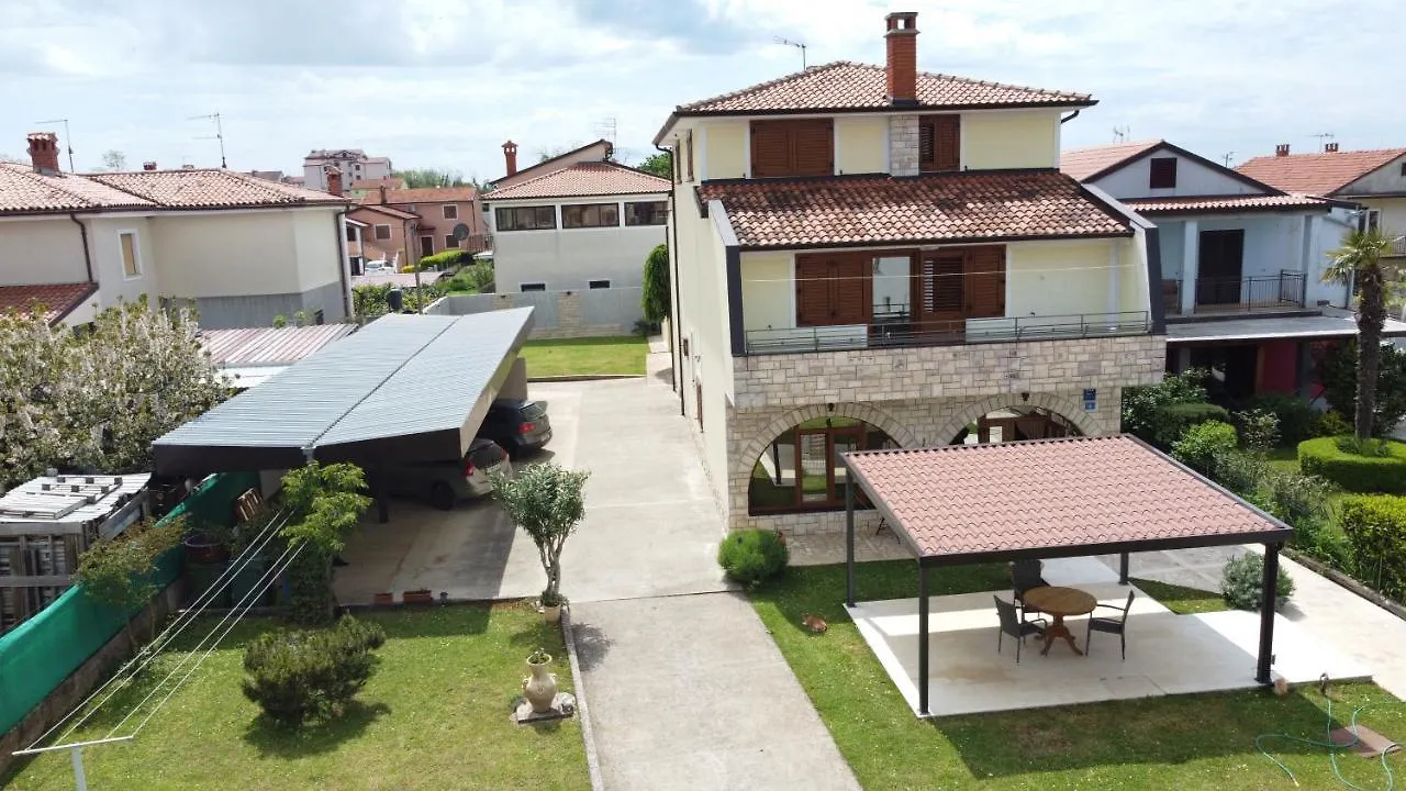 Apartments Krnjic Umago 0*,